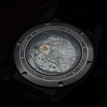 RELÓGIO BOLDR ODYSSEY FREEDIVER PG1954 (COMBO COM 2 PULSEIRAS - PULSEIRA DE AÇO INOX PRETA + PULSEIRA DE BORRACHA PRETA)