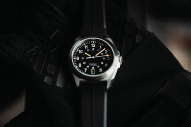 RELÓGIO RZE VALOUR 38 CARBON BLACK