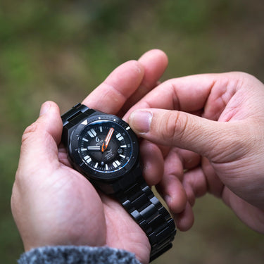 RELÓGIO BOLDR ODYSSEY FREEDIVER PG1954 (COMBO COM 2 PULSEIRAS - PULSEIRA DE AÇO INOX PRETA + PULSEIRA DE BORRACHA PRETA)